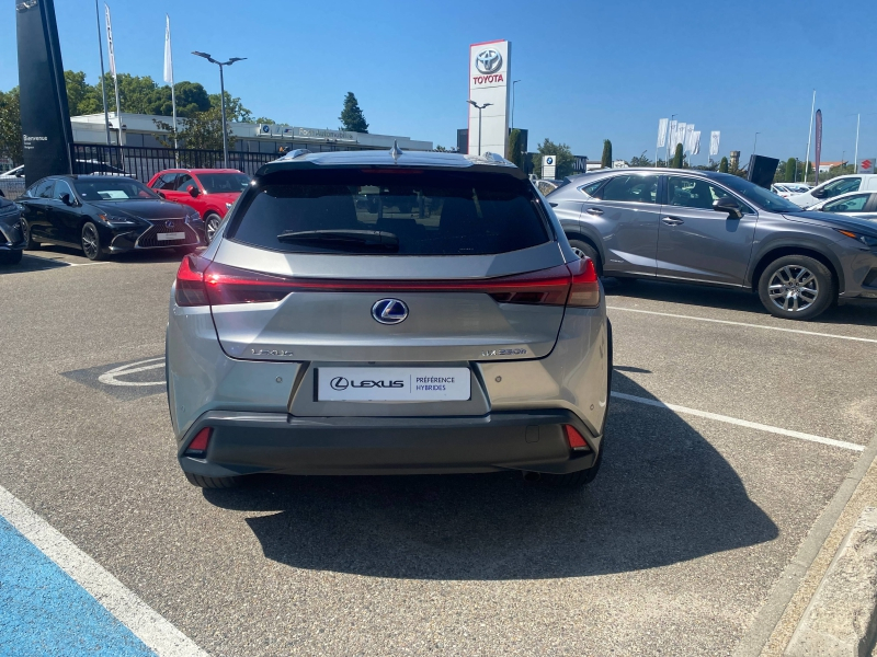 LEXUS UX d’occasion à vendre à MONTFAVET chez Lexus Avignon - VDA (Photo 8)