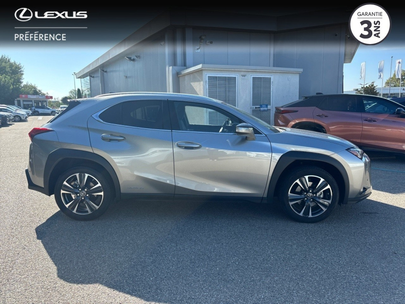 LEXUS UX d’occasion à vendre à MONTFAVET chez VDA (Photo 17)