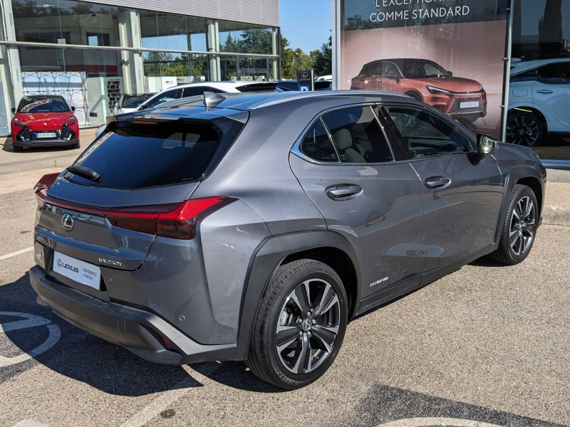 LEXUS UX d’occasion à vendre à MONTFAVET chez VDA (Photo 3)