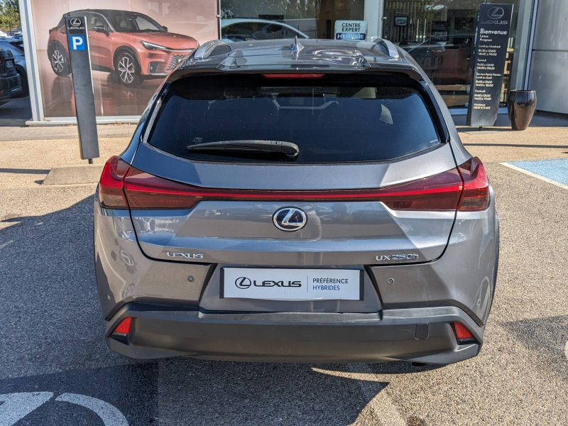 LEXUS UX d’occasion à vendre à MONTFAVET chez VDA (Photo 4)