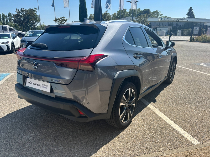 LEXUS UX d’occasion à vendre à MONTFAVET chez VDA (Photo 10)