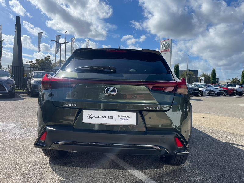 LEXUS UX d’occasion à vendre à MONTFAVET chez VDA (Photo 4)