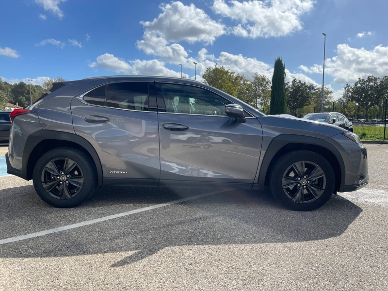 LEXUS UX d’occasion à vendre à MONTFAVET chez VDA (Photo 6)