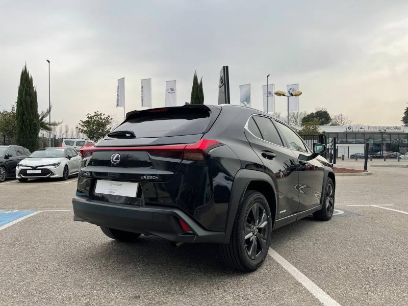 LEXUS UX d’occasion à vendre à MONTFAVET chez VDA (Photo 5)