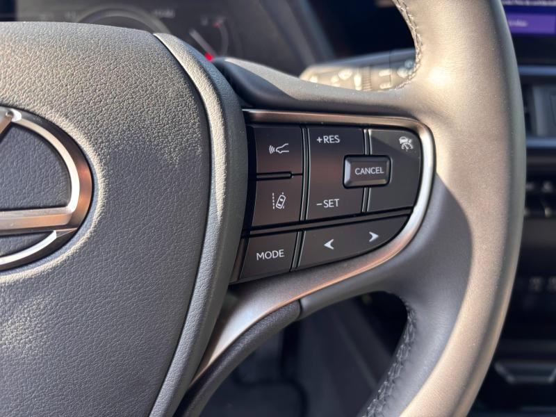 LEXUS UX d’occasion à vendre à MONTFAVET chez VDA (Photo 14)