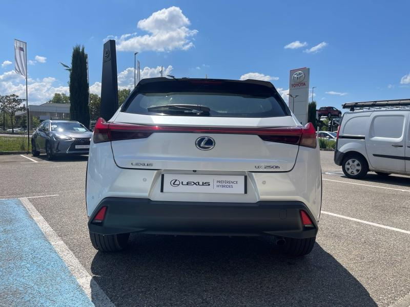 LEXUS UX d’occasion à vendre à MONTFAVET chez VDA (Photo 4)
