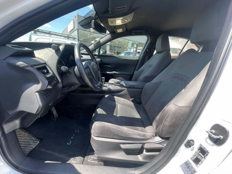 LEXUS UX d’occasion à vendre à MONTFAVET chez VDA (Photo 10)