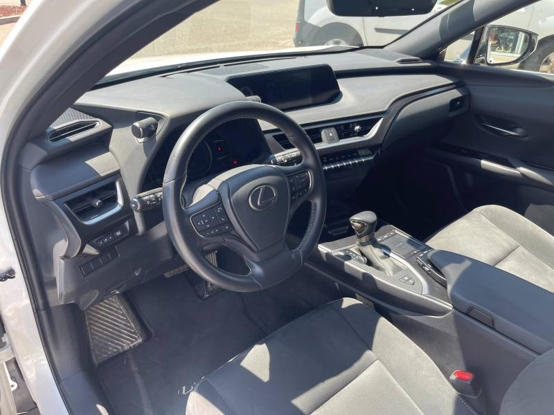 LEXUS UX d’occasion à vendre à MONTFAVET chez VDA (Photo 13)