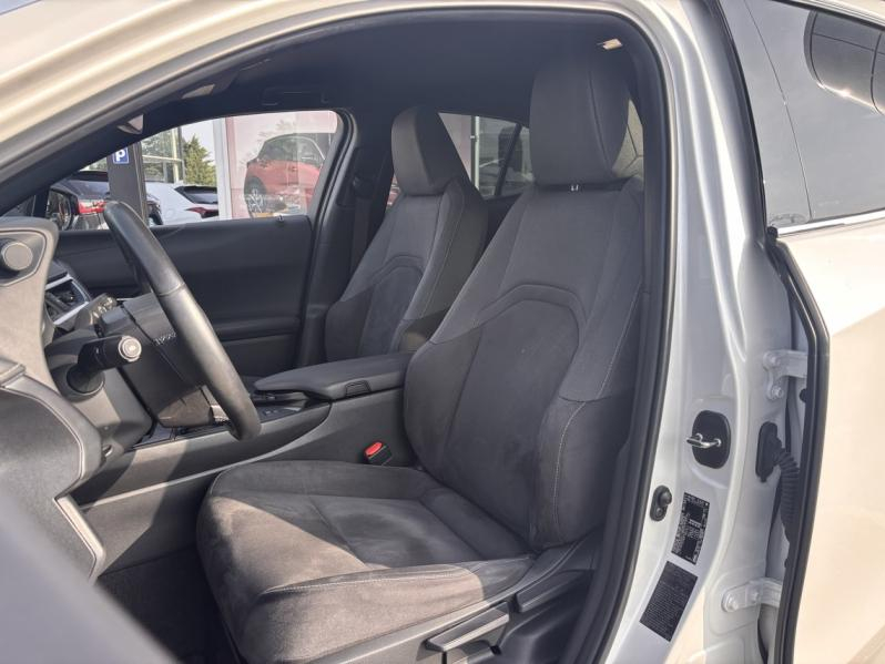 LEXUS UX d’occasion à vendre à MONTFAVET chez VDA (Photo 6)