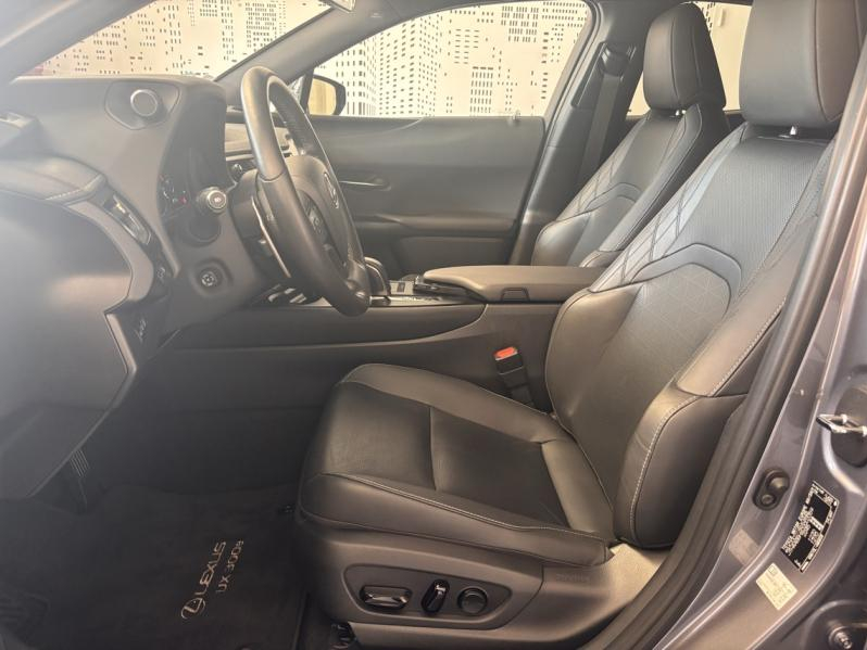 LEXUS UX d’occasion à vendre à MONTFAVET chez VDA (Photo 16)