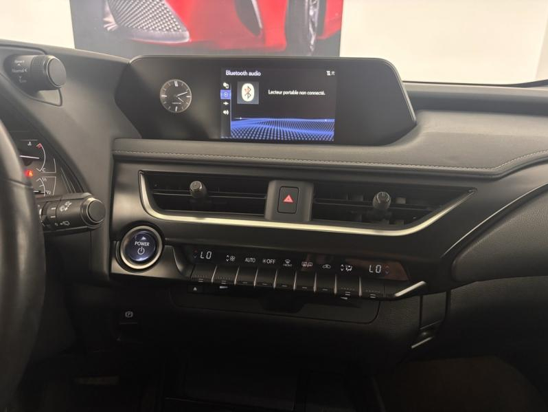 LEXUS UX d’occasion à vendre à MONTFAVET chez VDA (Photo 11)