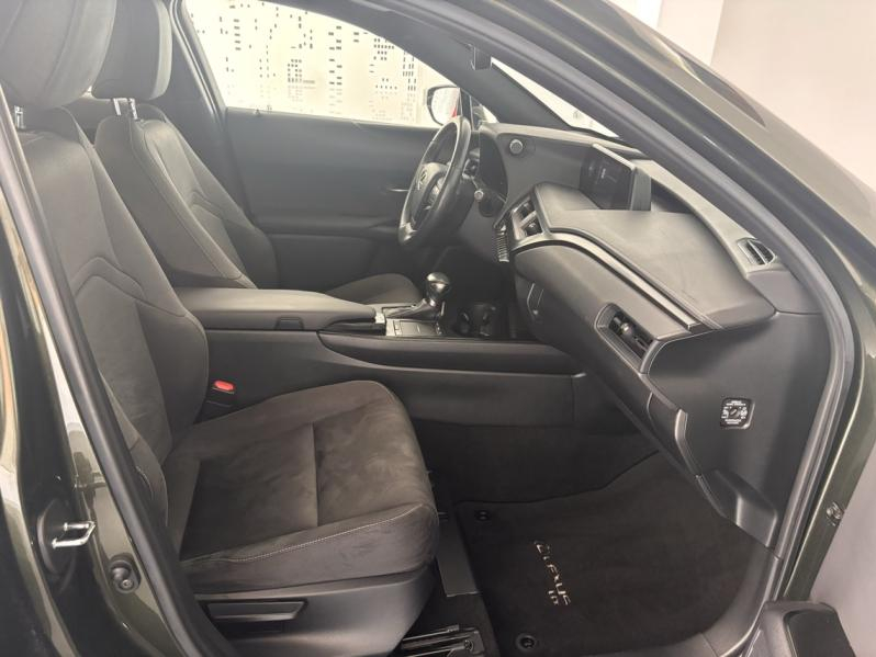 LEXUS UX d’occasion à vendre à MONTFAVET chez VDA (Photo 20)
