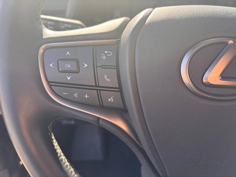 LEXUS UX d’occasion à vendre à MONTFAVET chez VDA (Photo 15)