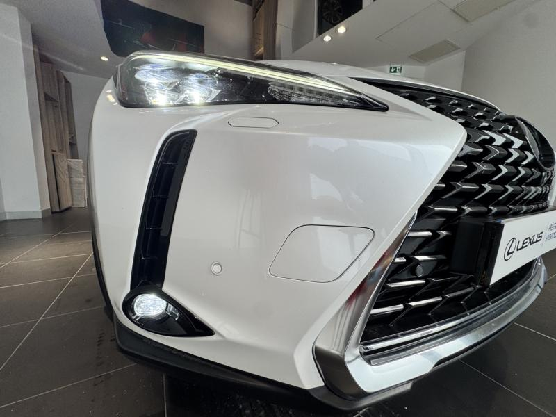 LEXUS UX d’occasion à vendre à MONTFAVET chez VDA (Photo 6)