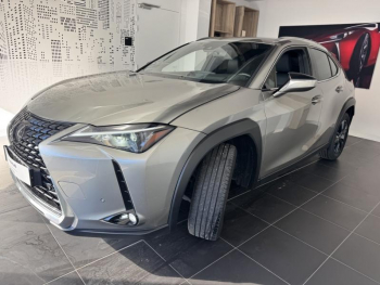 LEXUS UX 250h Luxe 2WD 45832 km à vendre