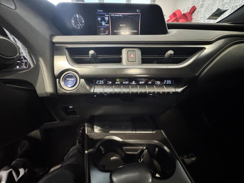 LEXUS UX d’occasion à vendre à MONTFAVET chez VDA (Photo 12)