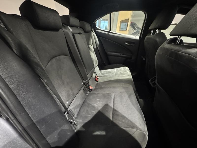 LEXUS UX d’occasion à vendre à MONTFAVET chez VDA (Photo 8)