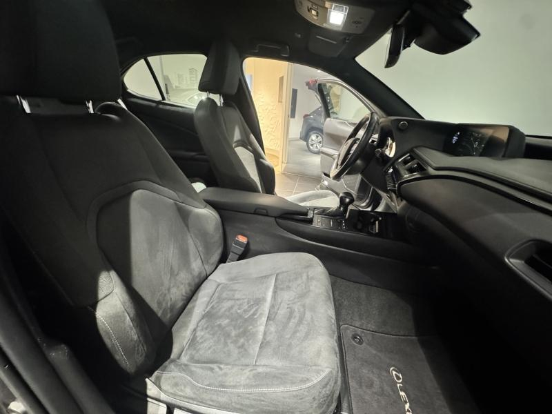 LEXUS UX d’occasion à vendre à MONTFAVET chez VDA (Photo 11)