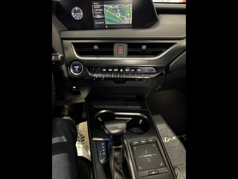 LEXUS UX d’occasion à vendre à MONTFAVET chez VDA (Photo 15)