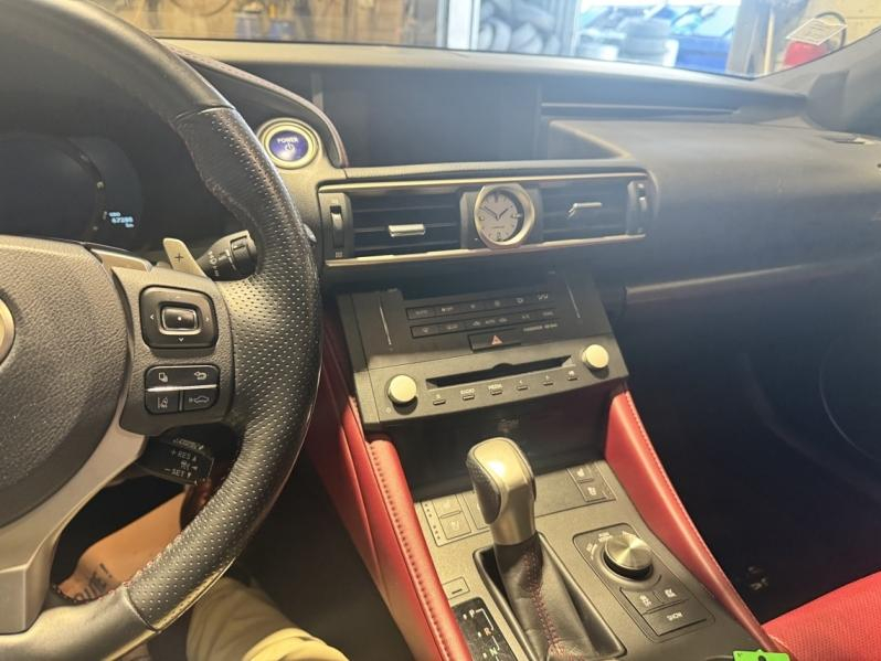 LEXUS RC d’occasion à vendre à MONTFAVET chez VDA (Photo 13)