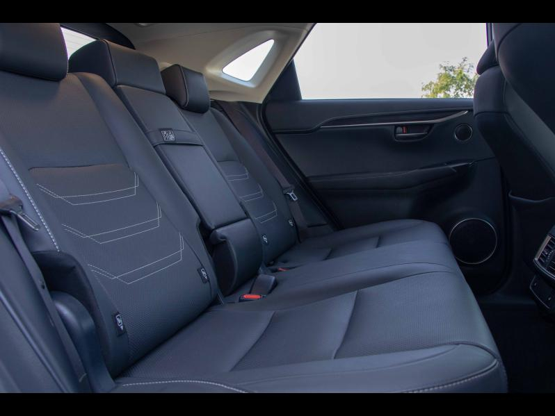 LEXUS NX d’occasion à vendre à MONTFAVET chez VDA (Photo 15)