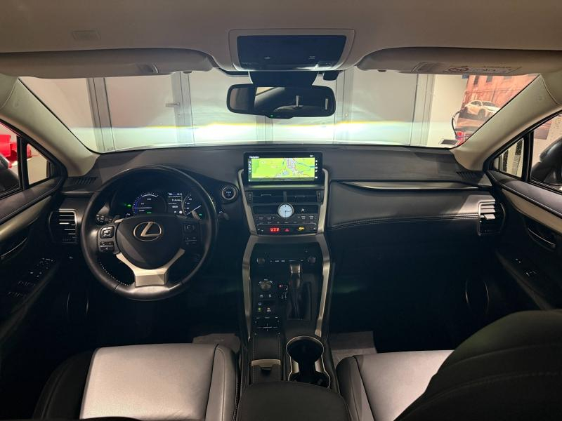 LEXUS NX d’occasion à vendre à MONTFAVET chez VDA (Photo 10)