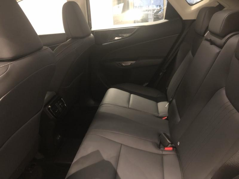 LEXUS NX d’occasion à vendre à MONTFAVET chez VDA (Photo 11)