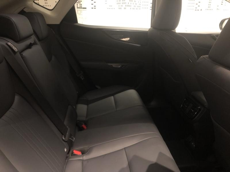 LEXUS NX d’occasion à vendre à MONTFAVET chez VDA (Photo 13)