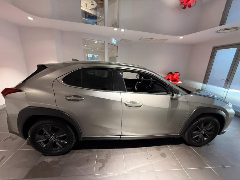 LEXUS UX d’occasion à vendre à MONTFAVET chez VDA (Photo 4)
