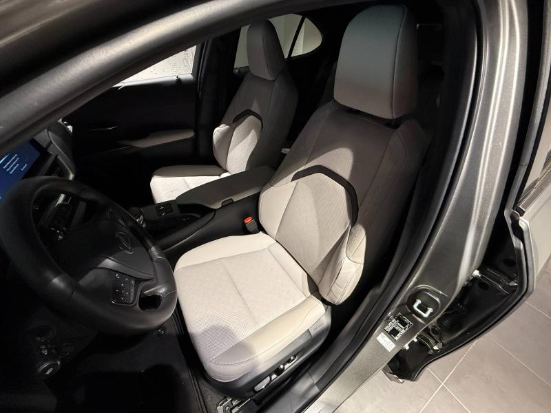 LEXUS UX d’occasion à vendre à MONTFAVET chez VDA (Photo 10)