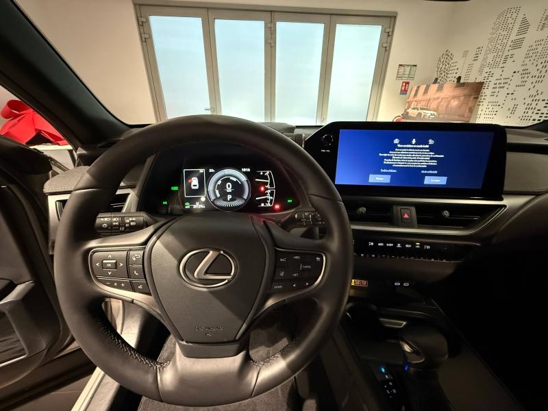 LEXUS UX d’occasion à vendre à MONTFAVET chez VDA (Photo 17)