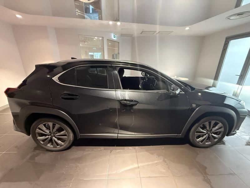LEXUS UX d’occasion à vendre à MONTFAVET chez VDA (Photo 4)