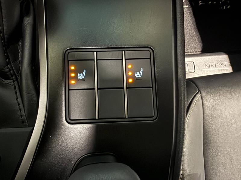 LEXUS UX d’occasion à vendre à MONTFAVET chez VDA (Photo 16)