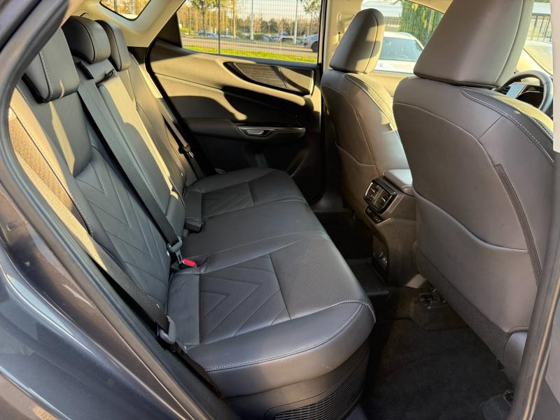 LEXUS NX d’occasion à vendre à MONTFAVET chez VDA (Photo 17)