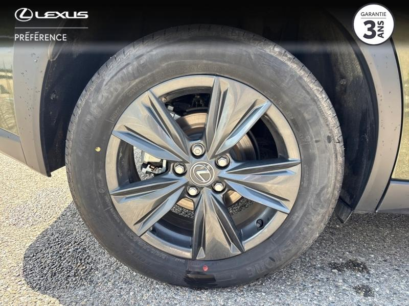 LEXUS UX d’occasion à vendre à MONTFAVET chez VDA (Photo 4)